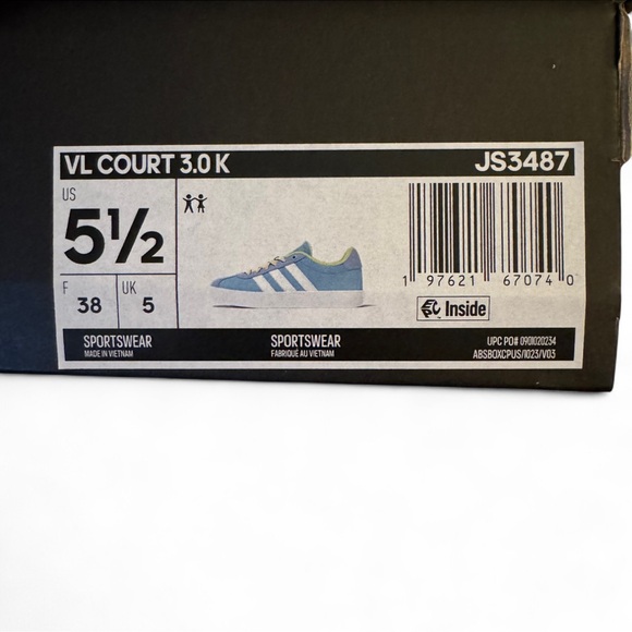 Adidas - Picture 2 of 5